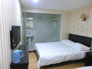 Qingdao Baifusheng Business Hotel 外观 照片
